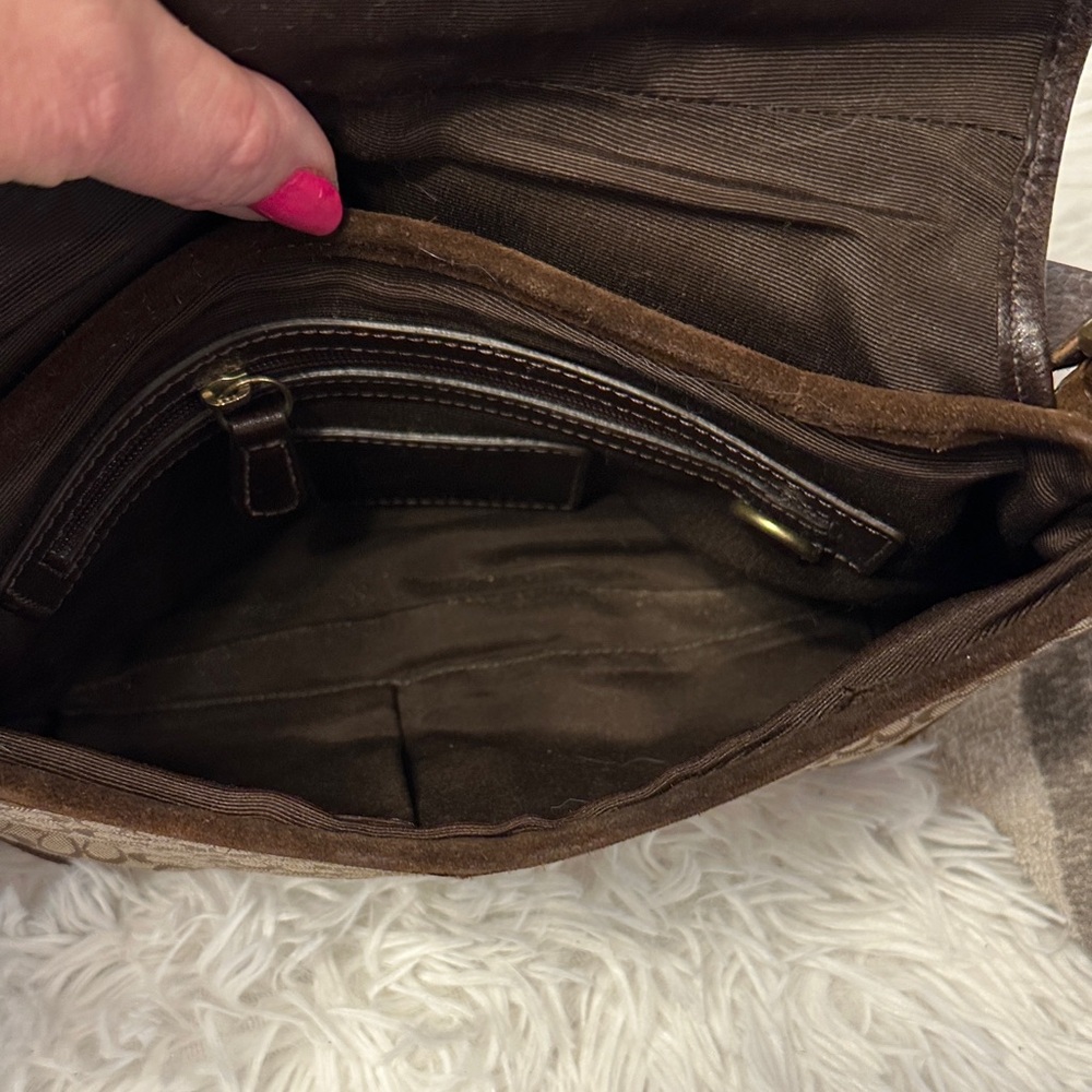 Coach Vintage Y2K Signature Small SoHo Shoulder Bag - Picture 7 of 7